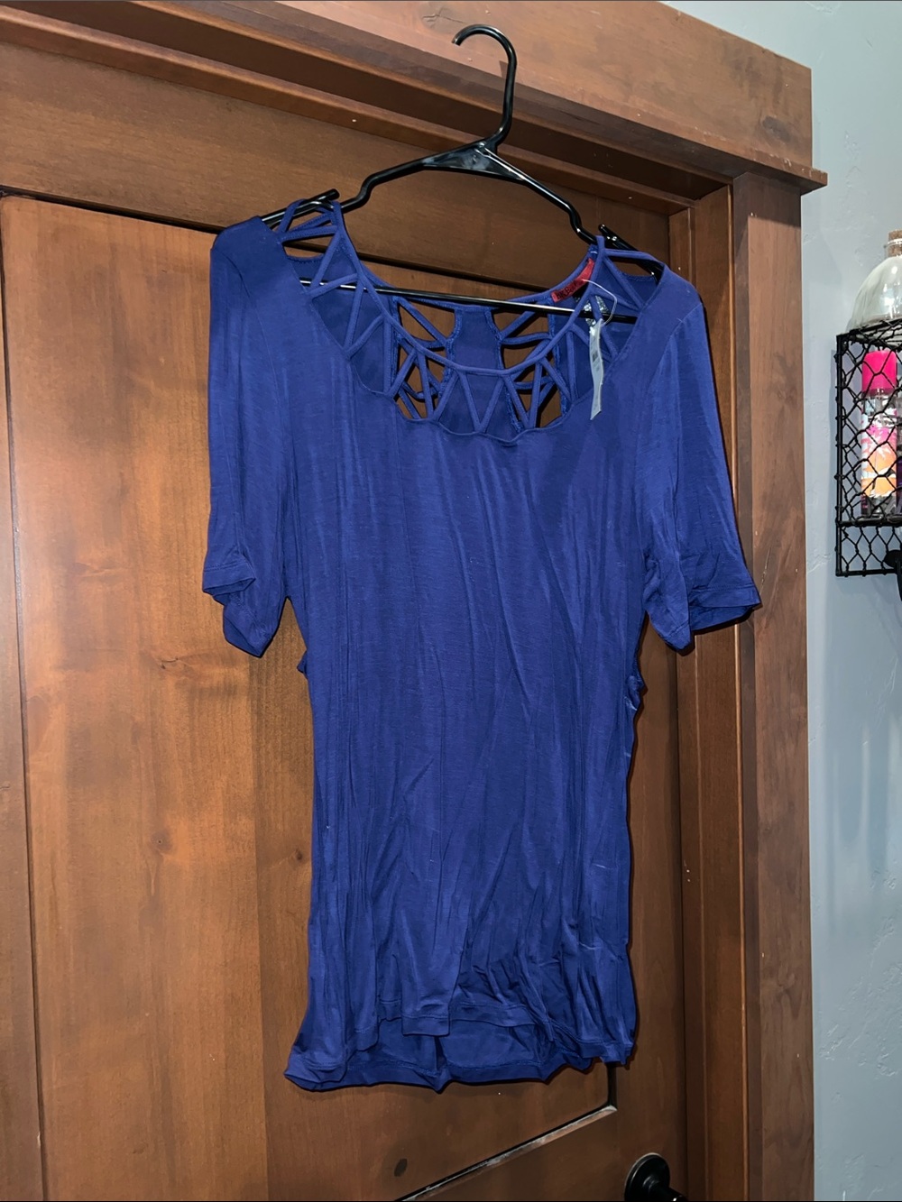 BKE Red-Scoop Neck Short Sleeve Top w/ Cutout Neck & Back Detail-Dark Blue